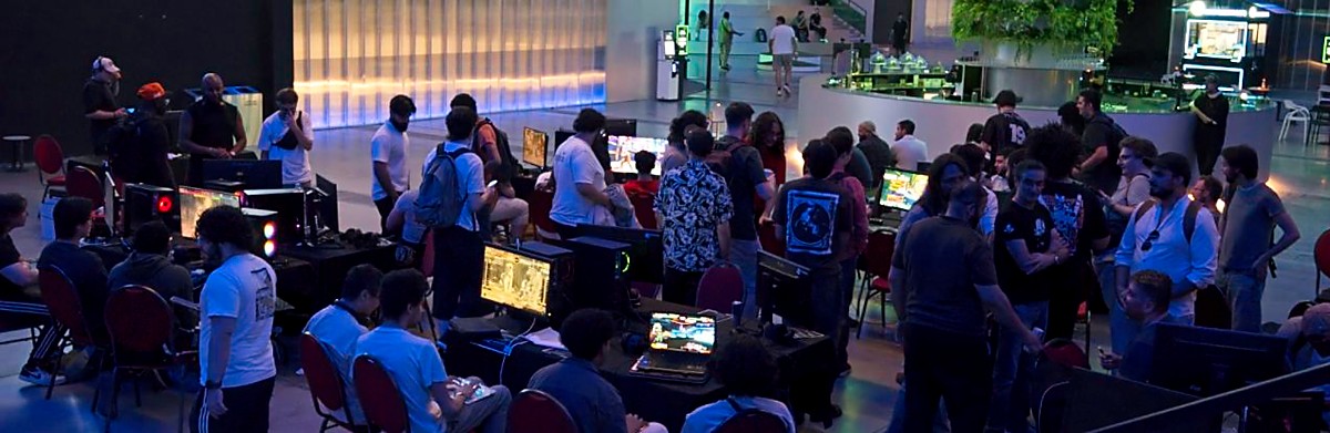La communauté rassemblée devant les matchs du BX Dojo